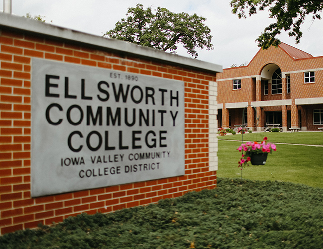 Picture of Ellsworth Community College brick sign in front of Gentle Student Center.