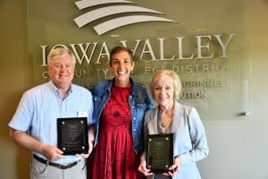 Board-members-receive-longevity-award